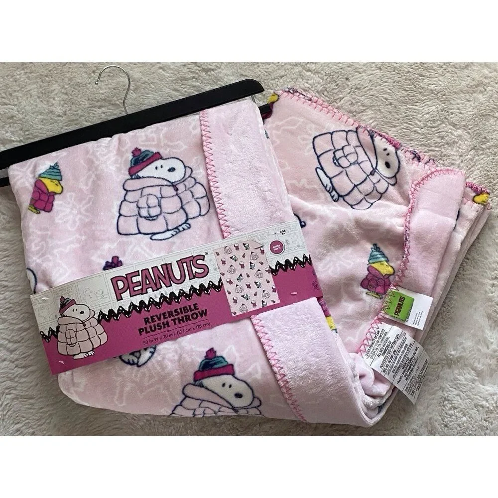 Peanuts Snoopy Woodstock Puffer Jacket Puffy Coat Throw Blanket 50‎ X 70” Pink